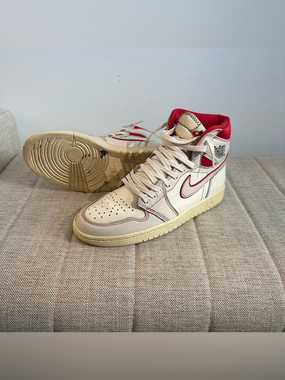 Nike High-Top White and Red